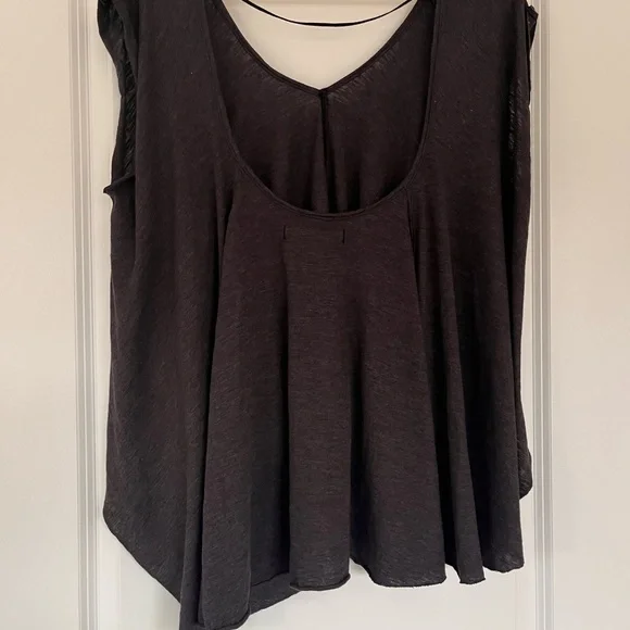 NWOT - We The Free - Free People size XS Solstice oversized Tee - Dark Grey - Picture 2 of 8